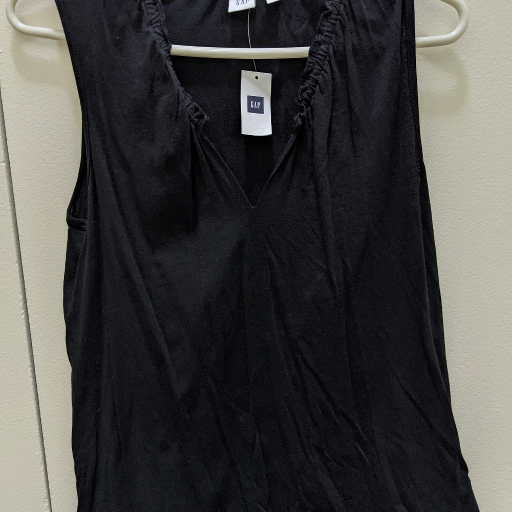 Gap black tank